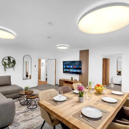 Inhome - Zentral - Kueche - Tv - Netflix *